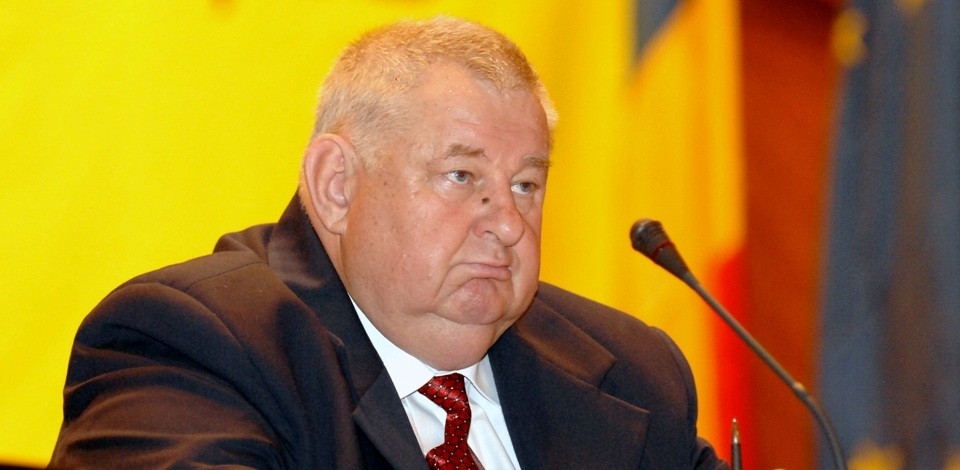 Amplify Zealot Bone Cântă Lupu-n Bucovina. Vasile Lupu, Fostul Lider Al Unui Partid Care Nu-şi Găseşte Odihna - Amplify Zealot Bone Cântă Lupu-n Bucovina. Vasile Lupu, Fostul Lider Al Unui Partid Care Nu-şi Găseşte Odihna -